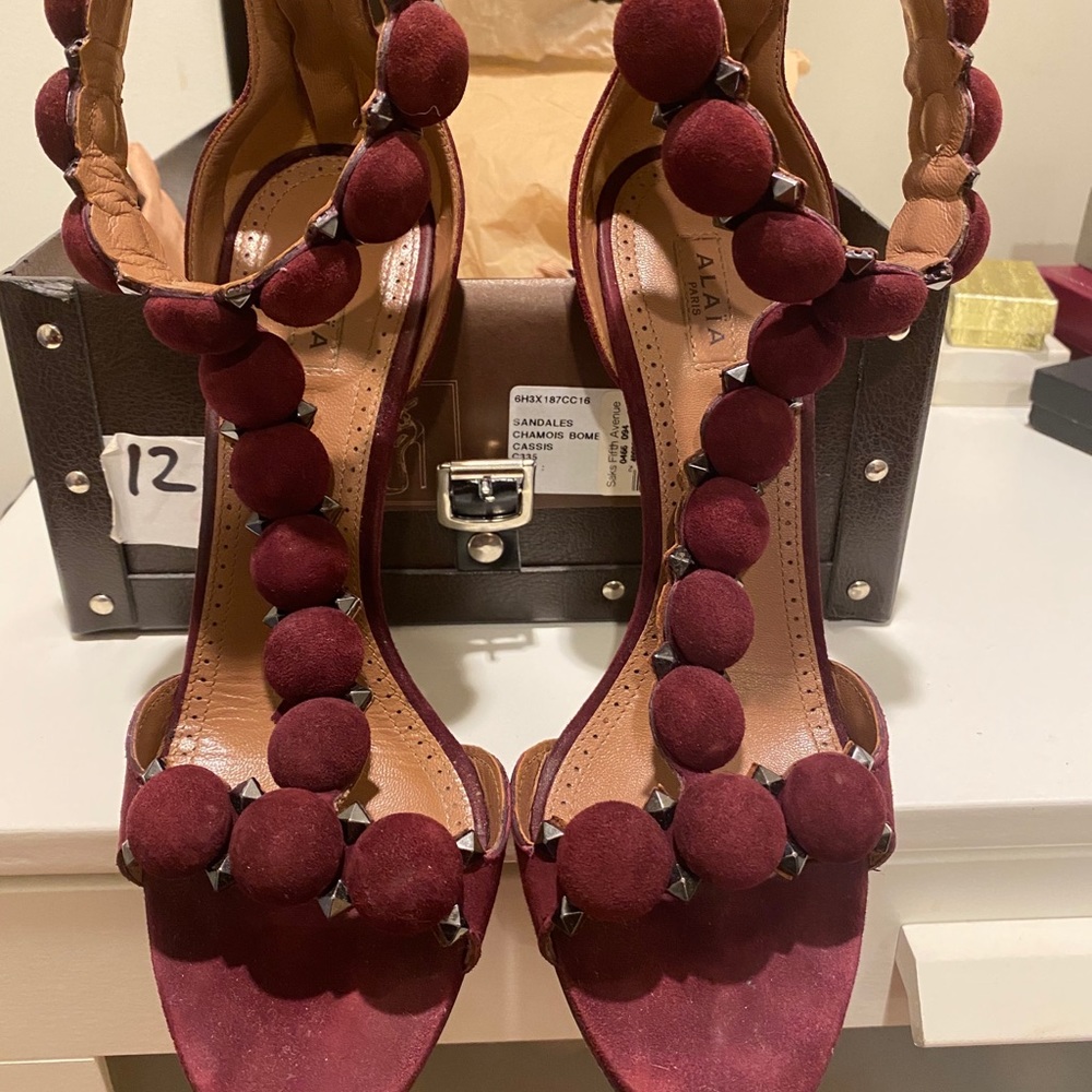 Azzedine Alaïa Bombe T-Strap Suede Sandals